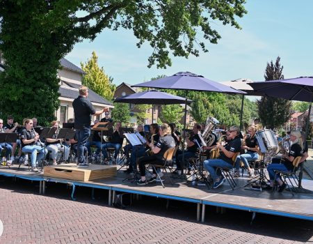 17 juli Kermisoptocht Hengelo