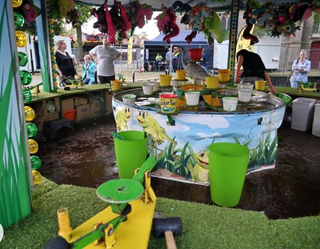 17 juli Kermisoptocht Hengelo