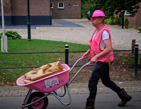 Vierakkersestraatweg en de helden: Easy Boys