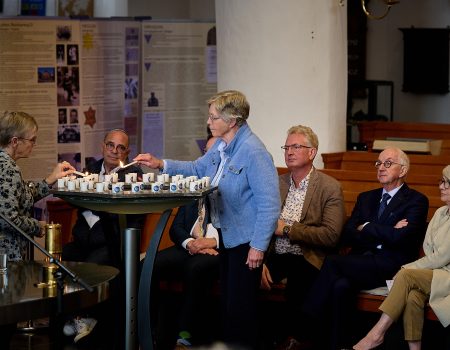 26 september 2025 Onthulling Stolpersteine in Hengelo (Gld) Kaarsenceremonie Wereldvredesvlam