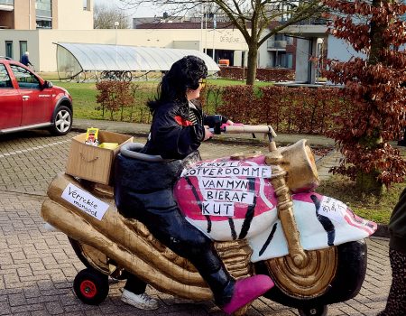 15 februari 2026 Carnavalsoptocht de Peerdeknuppels